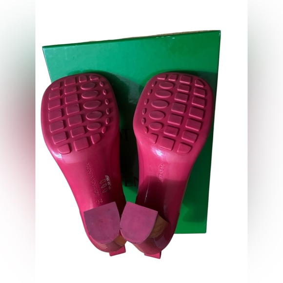 Bottega Veneta women’s pink rubber lollipop booties size 38 - Picture 8 of 9